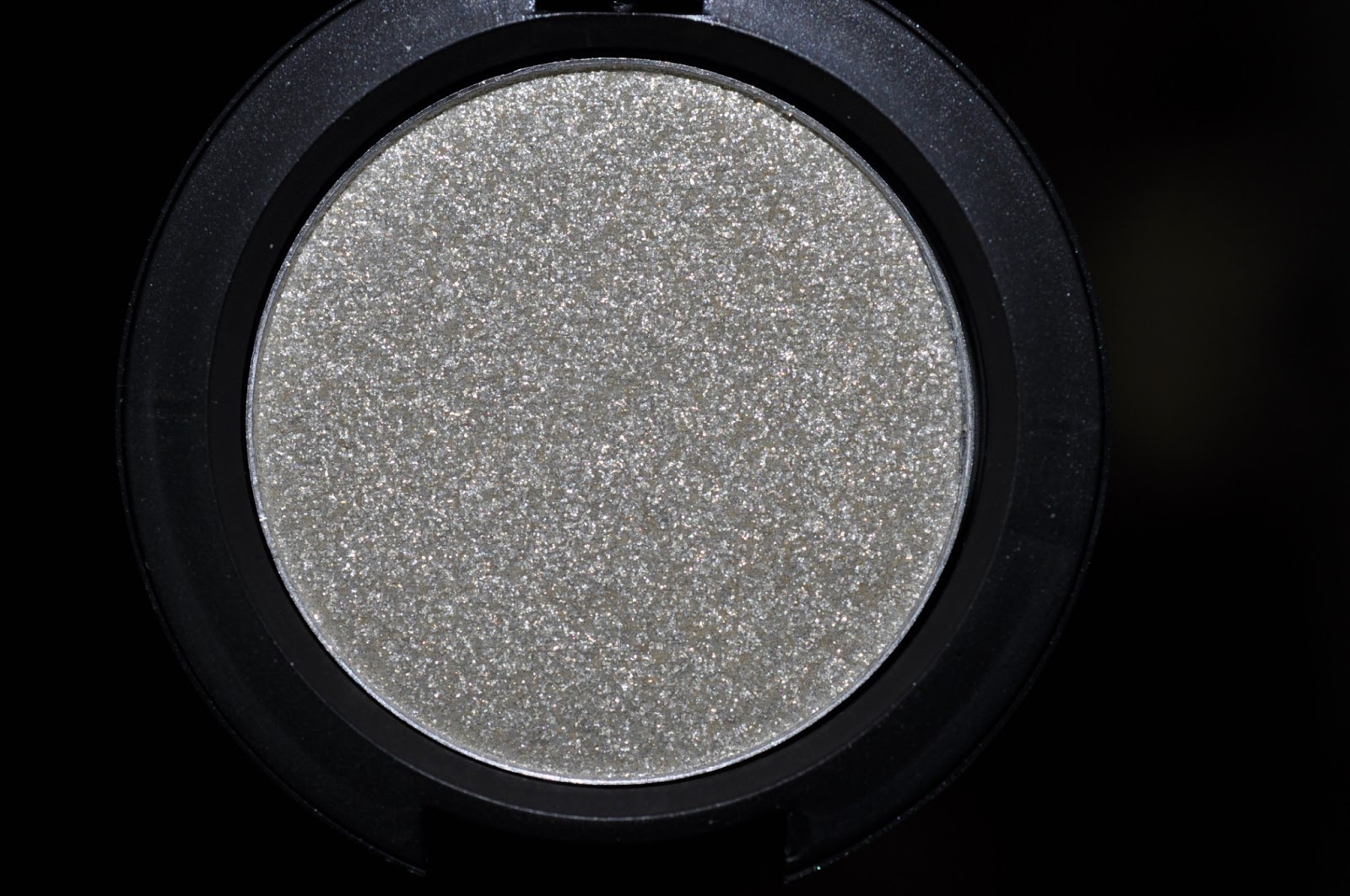 MAC Pressed Pigment Swatches, Review The Shades Of U