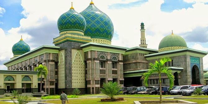 Berita Riau Terkini: Turis Amerika Kunjungi Masjid Agung An Nur Pekanbaru