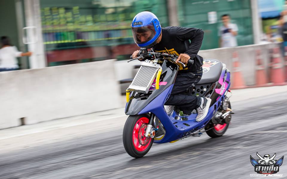 2 stroke scooters: Honda Dio 2 ZX