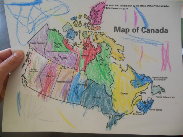 The Educational Summer Vacation: Studying Canada -- resources, links, printables, and some funny stories about what happened the week I decide dot take my kids on a pretend "trip" to Canada to learn all about Canadian geography, history, and culture.  {posted @ Unremarkable Files}