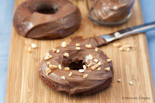 Featured Recipe | Three-Ingredient Nutella Doughnuts from Manu's Menu #breakfast #SecretRecipeClub #recipe #doughnuts #donuts #Nutella