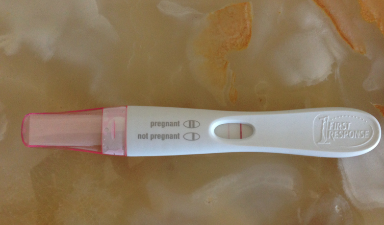 Выделения за неделю до месячных форум. Задержка месячных 9 дней тест на беременность отрицательный. При задержке месячных. Тест на 9 день задержки. 9 Дней задержки месячных тест.