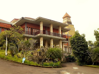 Harga Hotel Bintang 3 Bogor - Bukit Gumati Batutulis Hotel