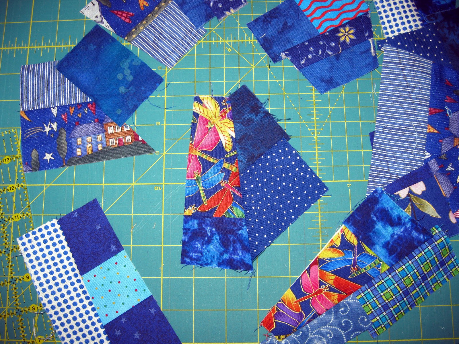 Leslie's Art and Sew Scrappy Patchwork Tutorial and GIVEAWAY