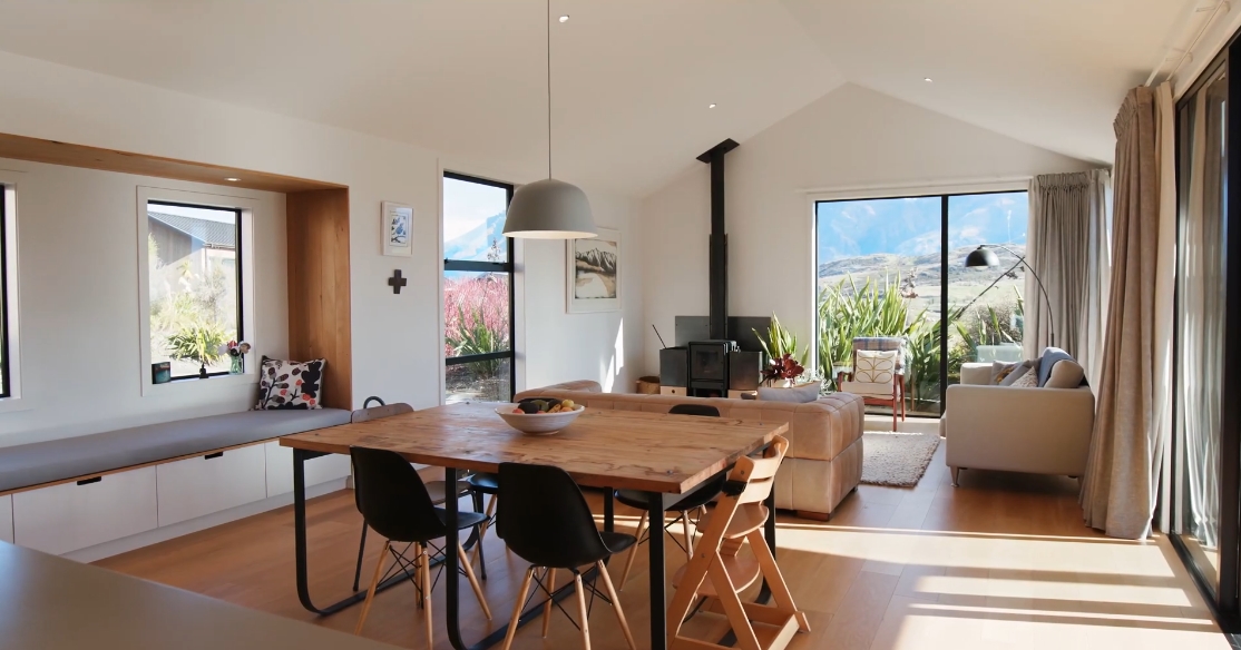 25 Interior Design Photos vs. 13 Torridon Ct, Jack's Point New Zealand Luxury Home Tour