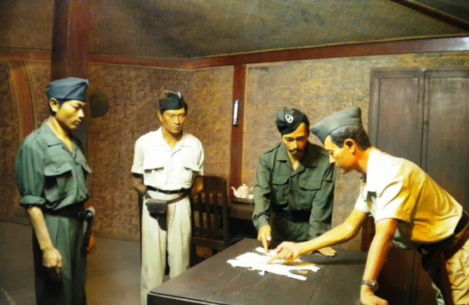 Wisata Indonesia Monumen Jogja Kembali (Monjali), Monumen Kerucut