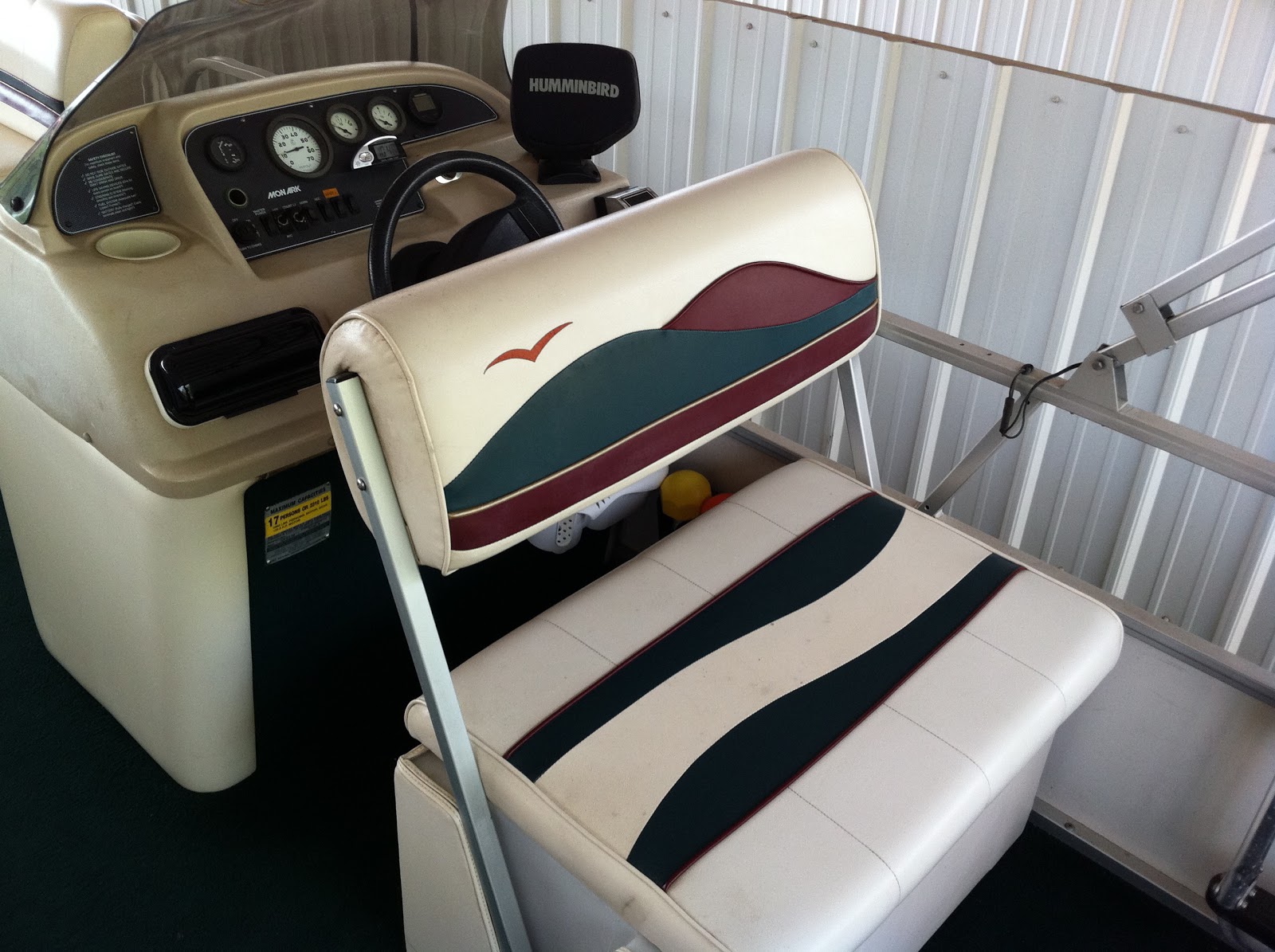 1998 Monark 24' Pontoon Boat 1998 Monark 24' Pontoon Boat