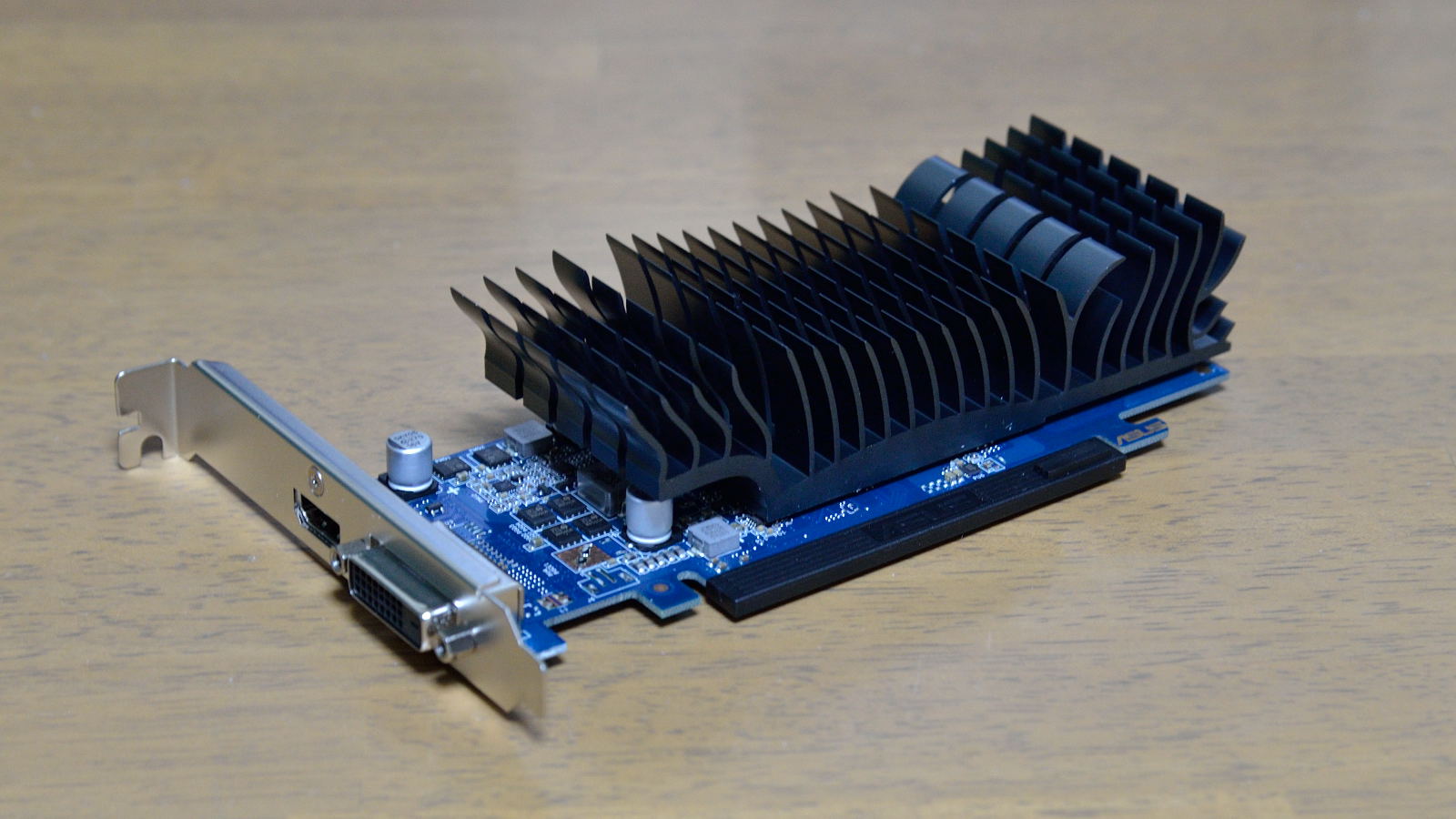 GT1030-SL-2G-BRK [PCIExp 2GB]