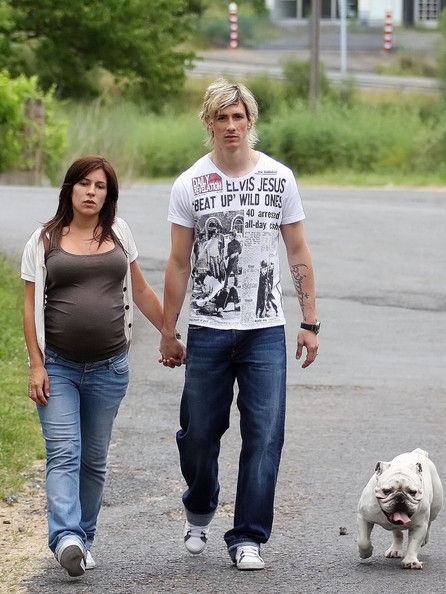 Fernando Torres with Wife Pics | FOOTBALL STARS WALLPAPERS