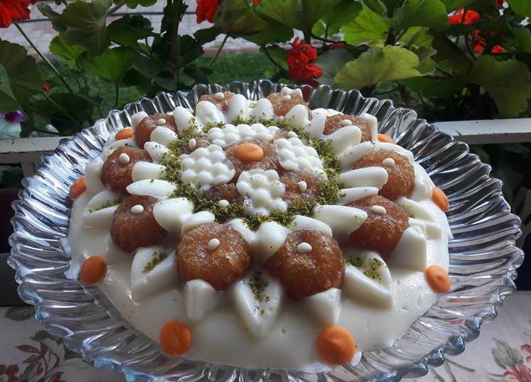 MUHALLEBİLİ ŞAMBABA TATLISI GÜLO ANNE MUTFAKTA