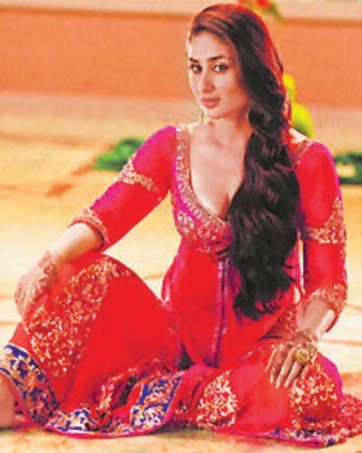 Kareena Kapoor1 - Kareena Kapoor's Latest Hot Pics