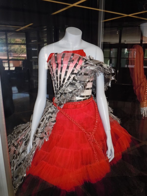 Red Queen Palace Alice in Wonderland Um dress