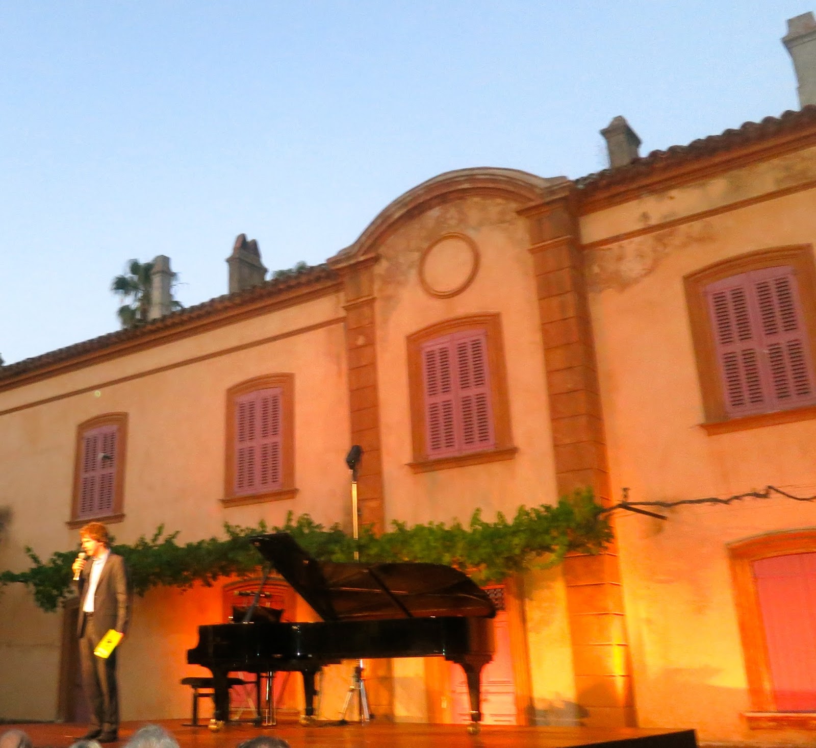 Les Nuits Du Château De La Moutte