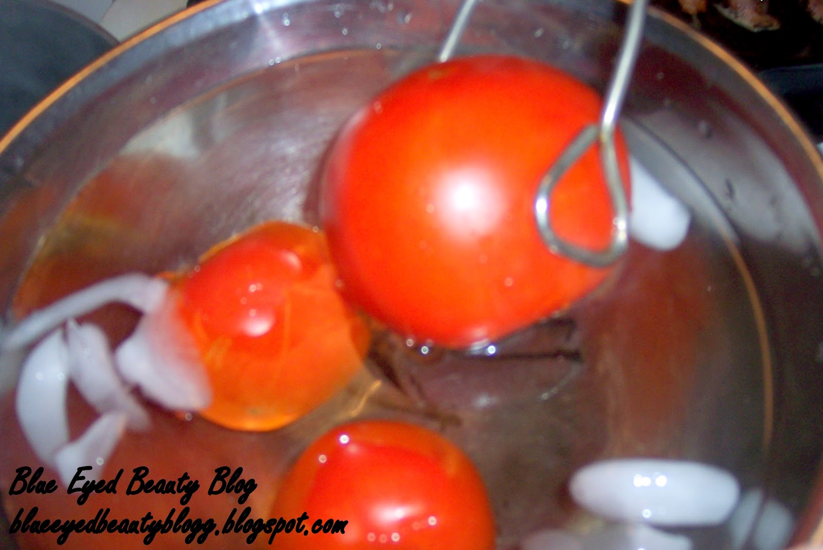 Blue Eyed Beauty Blog Peeling Tomatoes for Canning or Freezing