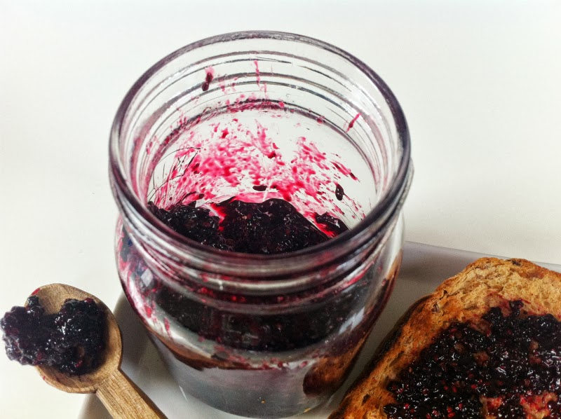 SIMPLE BRAMBLE BLACKBERRY JAM WILD & GRIZZLY