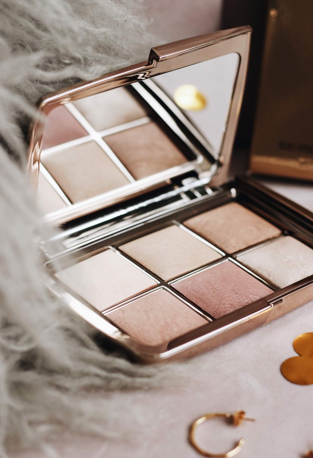 Hourglass Ambient Lighting Edit Unlocked Palette Pint Sized Beauty
