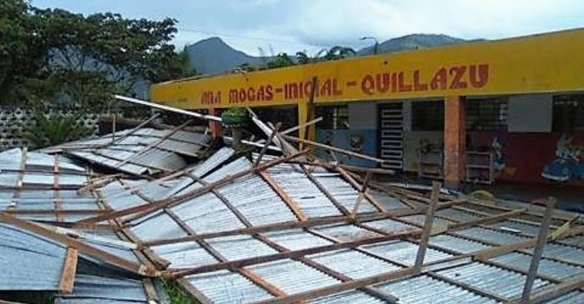Vientos fuertes causan daños en techo de colegio en Oxapampa - Pasco Vientos fuertes causan daños en techo de colegio en Oxapampa - Pasco