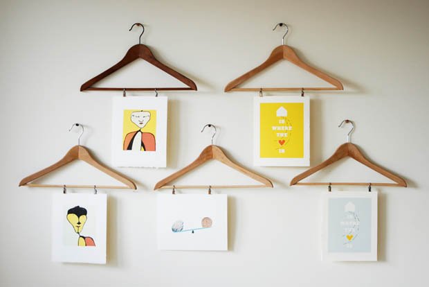 9 Ide Memanfaatkan Hanger Ini Layak Kamu Coba, Demi Kamar dan Ruangan yang Lebih Rapi