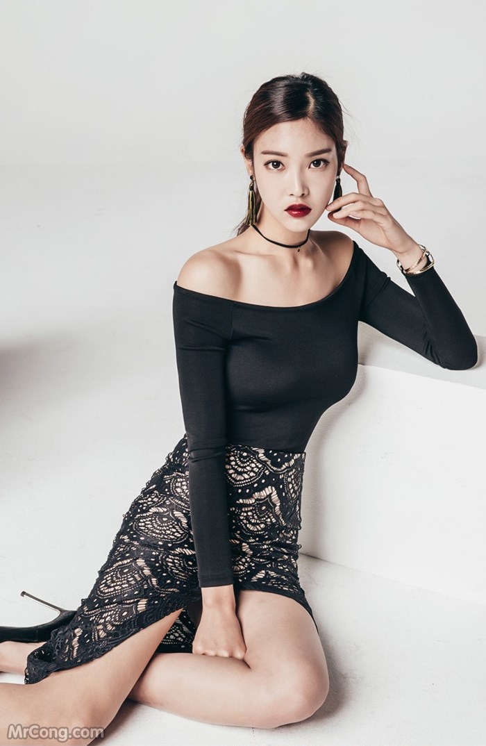 Beautiful Park Jung Yoon in the October 2016 fashion photo shoot (723 photos) photo 3-15