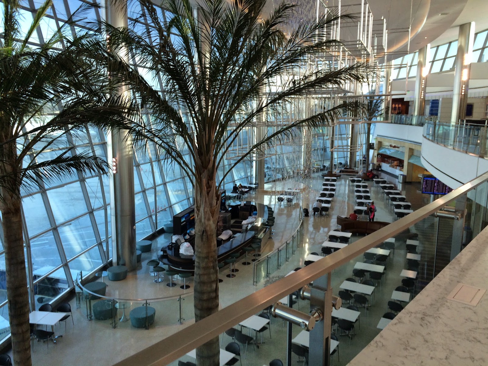 GREAT EATS HAWAII UNITED CLUB LOUNGE SAN DIEGO INTERNATIONAL AIRPORT