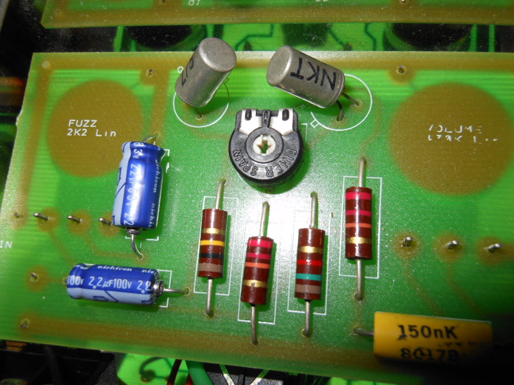 大特価 ファズ) Cornell The First 1st Fuzz ファズ 楽器/器材 NKT275