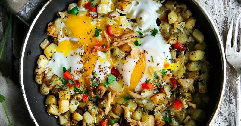 Potatoes and Eggs Skillet Recipe - SANDRA'S EASY COOKING
