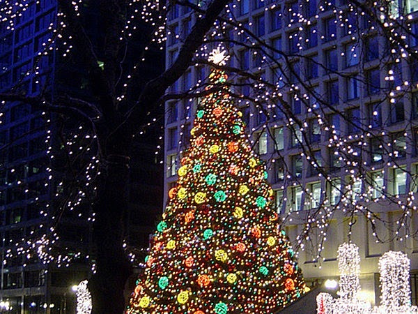 More tips for decorating the Christmas tree in 2015