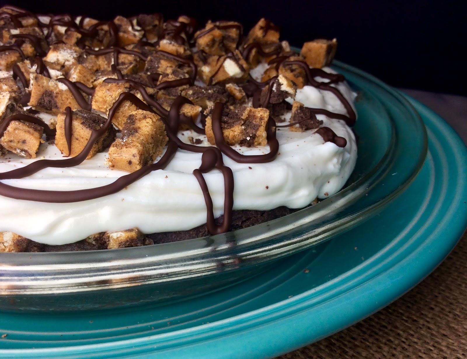 Food Fitness by Paige Cookies and Cream No Bake Pie