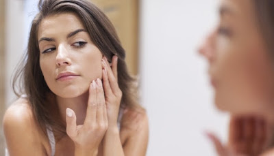 Signs Your Adult Acne May Indicate A Greater Health Issue Signs Your Adult Acne May Indicate A Greater Health Issue