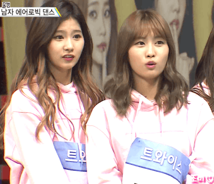 사나 그리고 모모.gif | 인스티즈