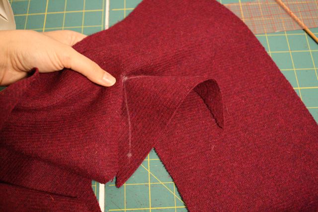 Gertie's New Blog for Better Sewing: How to Sew a Two-Piece Underarm Gusset