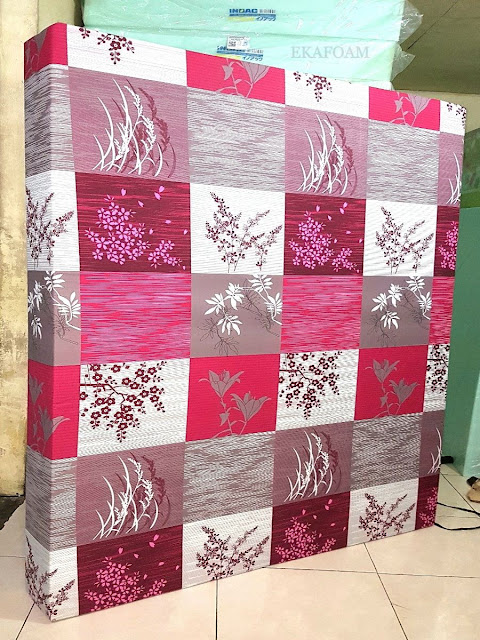 Kasur inoac motif padi merah Kasur inoac motif abstrak padi merah maroon