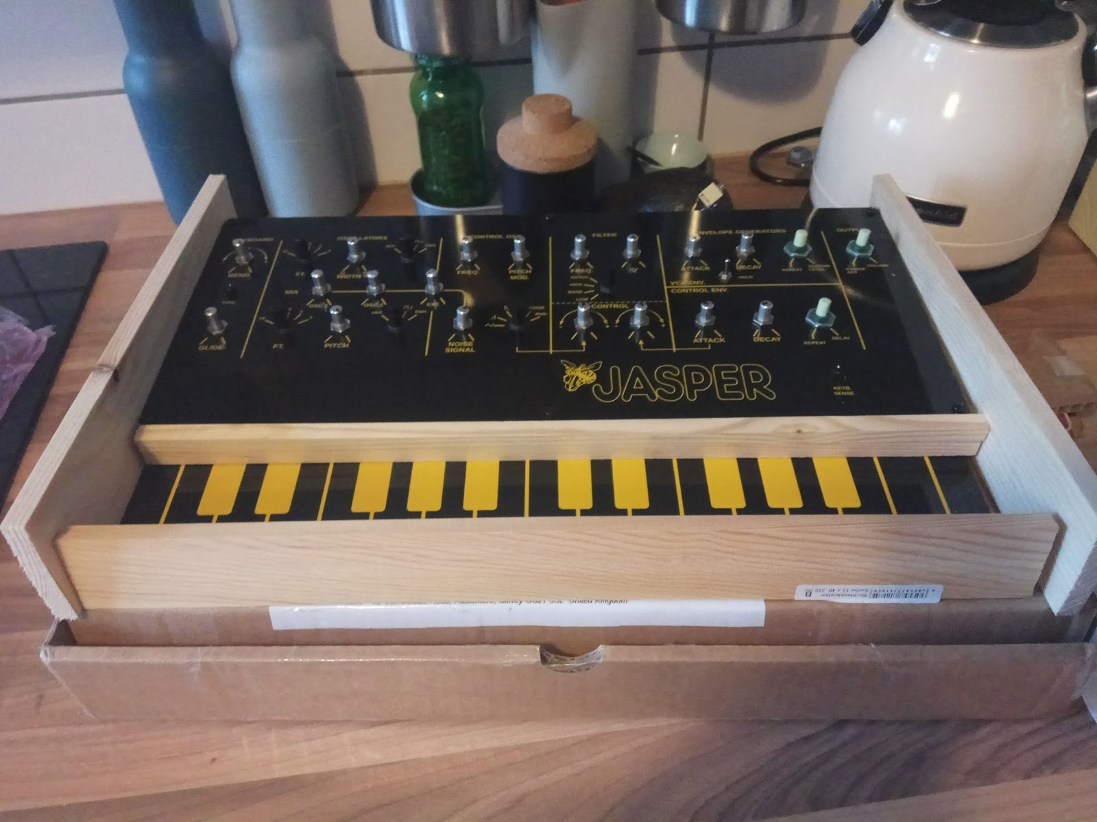 Blog Hoskins Jasper Synth Wasp Clone