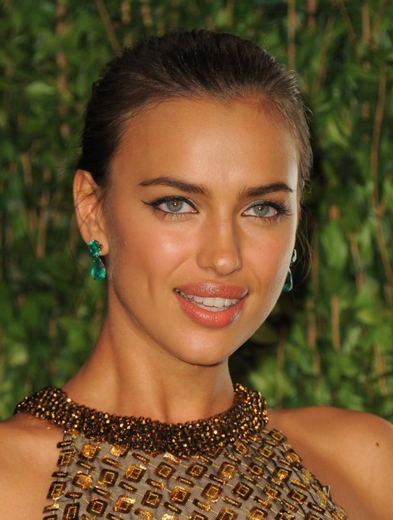 HOLLYWOOD CELEBUZZ: Irina Shayk - Oscar 2012 - Vanity Fair Party