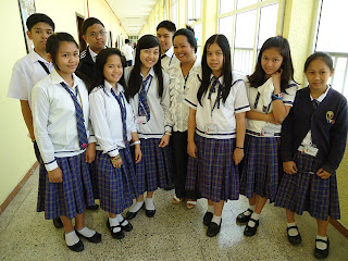 Baju uniform sekolah Filipina