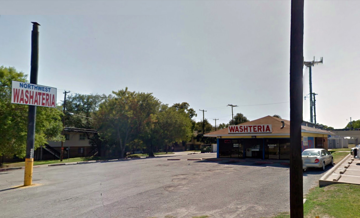Used to Be a Pizza Hut Northwest Washateria/Washteria in Dallas, Texas