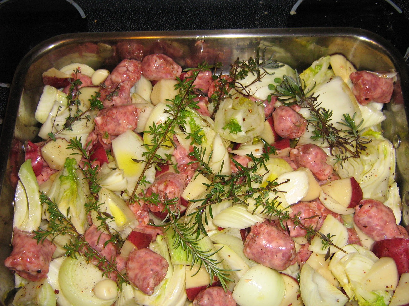Pensieri Meridionali Baked sausages, fennel, and red potatoes