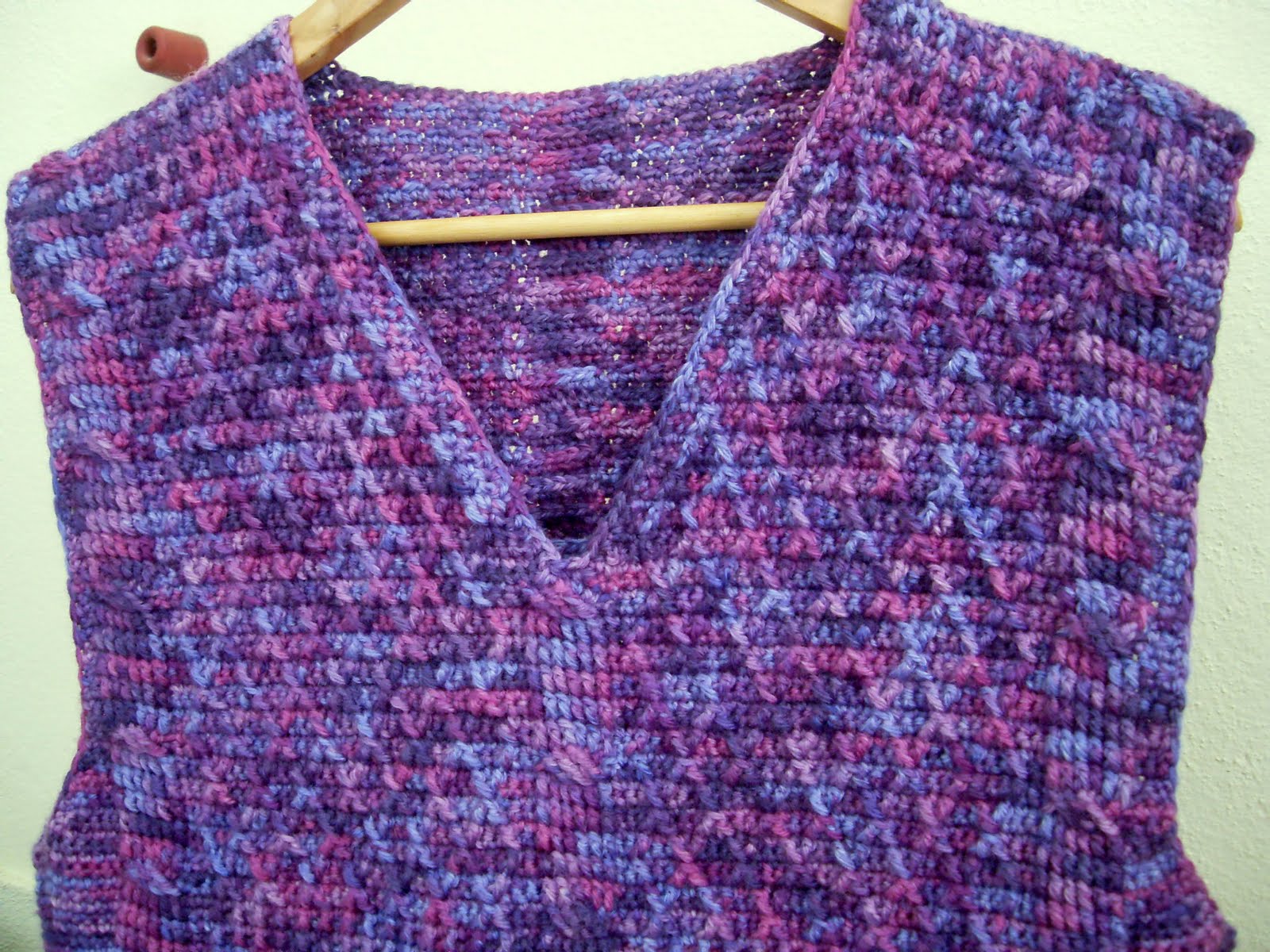 Yarnmarket features the Caledon Hills Chunky Wool Open Cables Vest