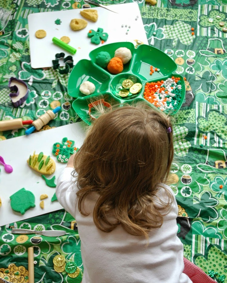 St. Patrick's Day Play Dough Tray- fine motor for kids