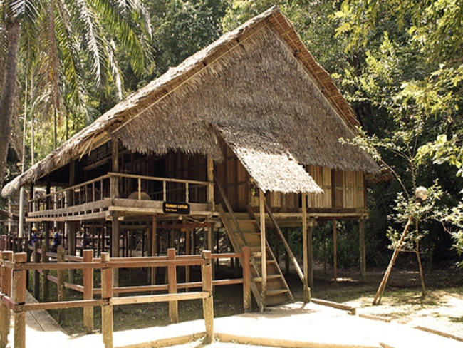 Kampung Panjut Tuaran,Borneo: Traditional Suang Lotud houses of Sabah