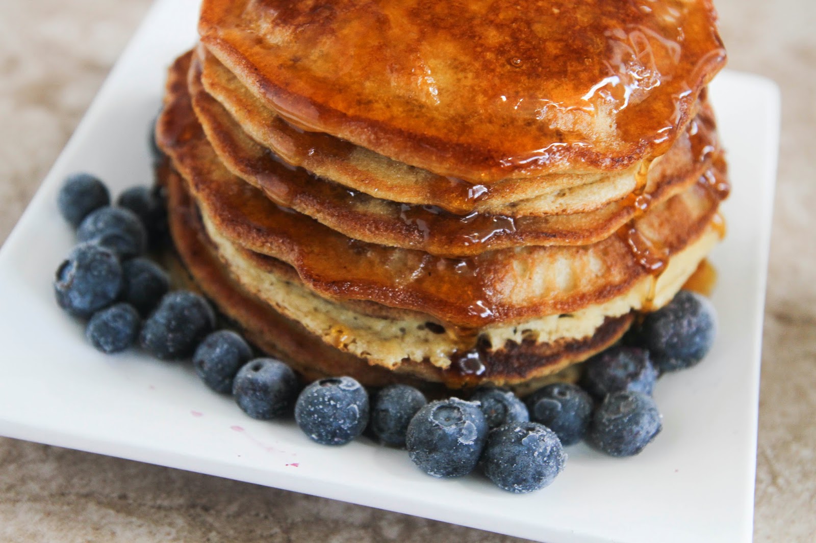Fluffy Almond Flour Pancakes denimelon eats