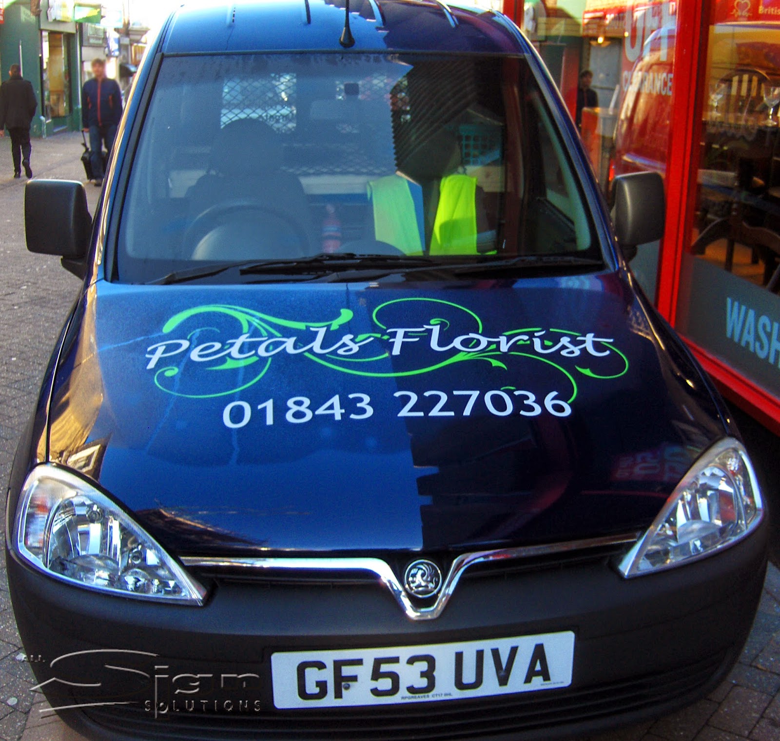 Petals Florist Vehicle Livery and Shop Fascia All Sign Solutions