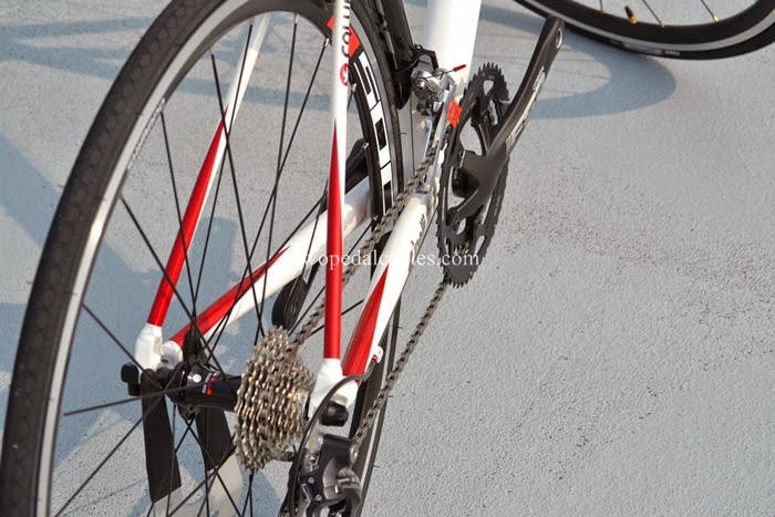 完成度の高い 2014 Cinelli EXPERIENCE 105 MIX完成車（チネリイクス