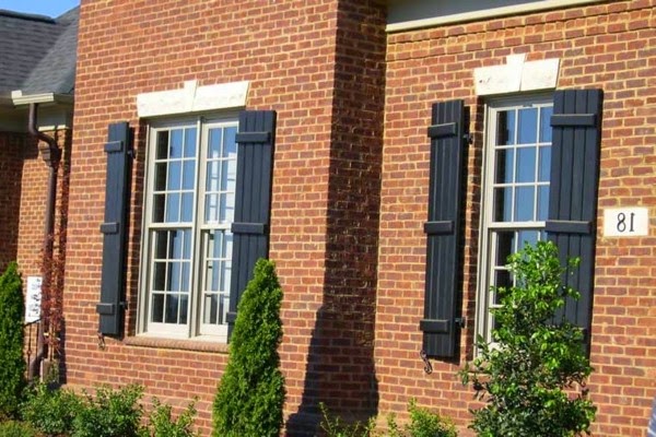 Shutters in wood &#8211; protection and style!