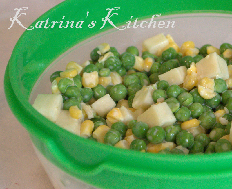 Katrina's Kitchen: Pea and Corn Salad