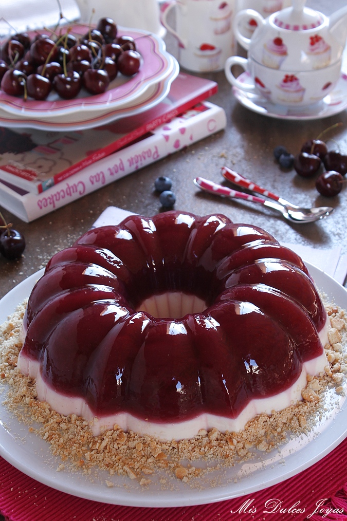 Gelatina de cerezas negras, arándanos y queso philadelphia Mis Dulces