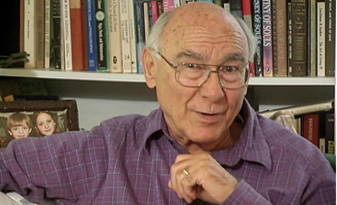 peaceful parenting: Dr. David Chamberlain on Smiling Babies and