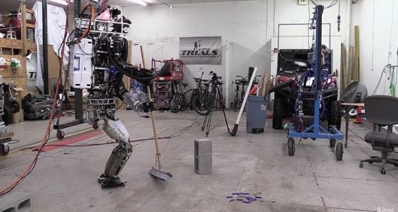 Robot buatan Boston Dynamics Saat ini Dapat lakukan Pekerjaan Rumah Tangga