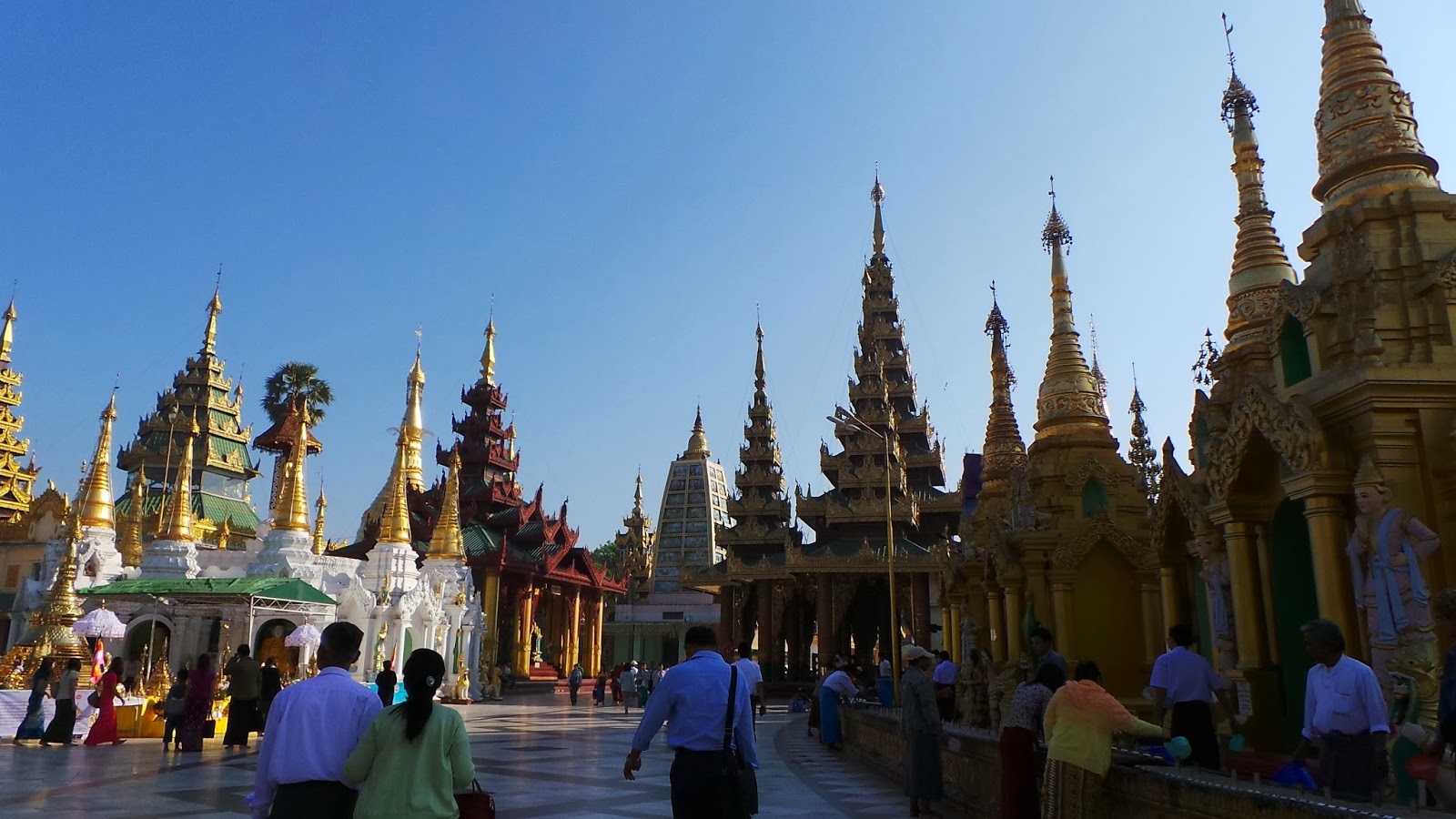 Negara yang dijuluki seribu pagoda adalah
