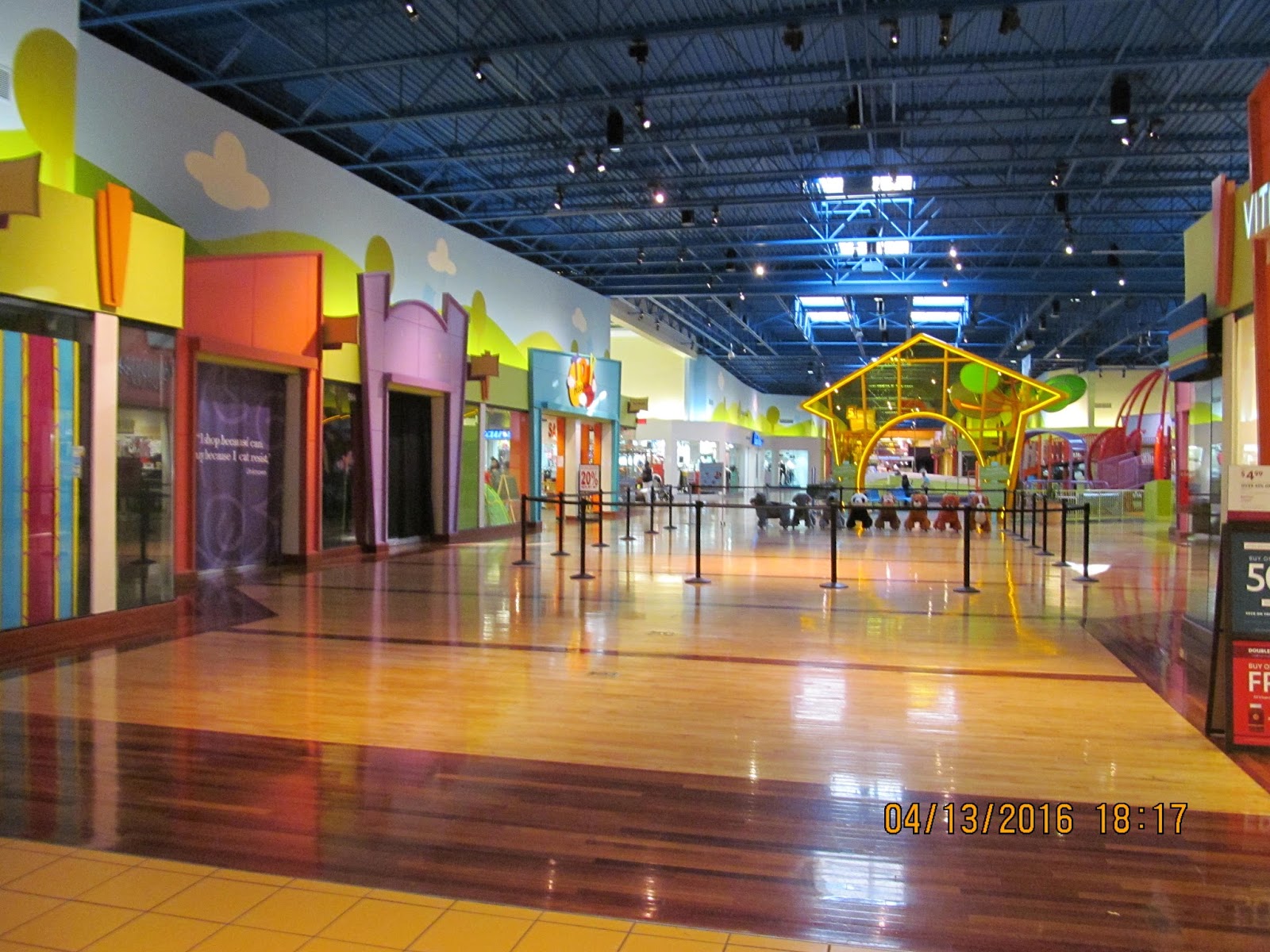 Trip to the Mall: St. Louis Outlet Mall [( St. Louis Mills)- Revisited]- Hazelwood, Missouri